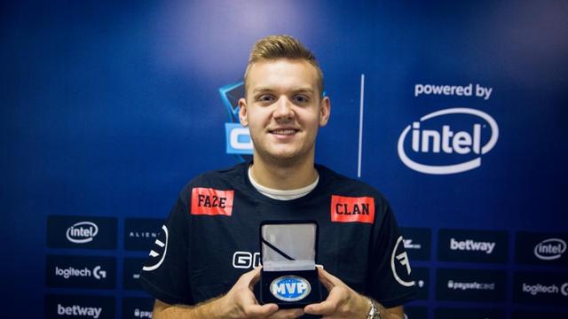 LPL春季日报前五名： Zdz 恒温燃烧机械秀